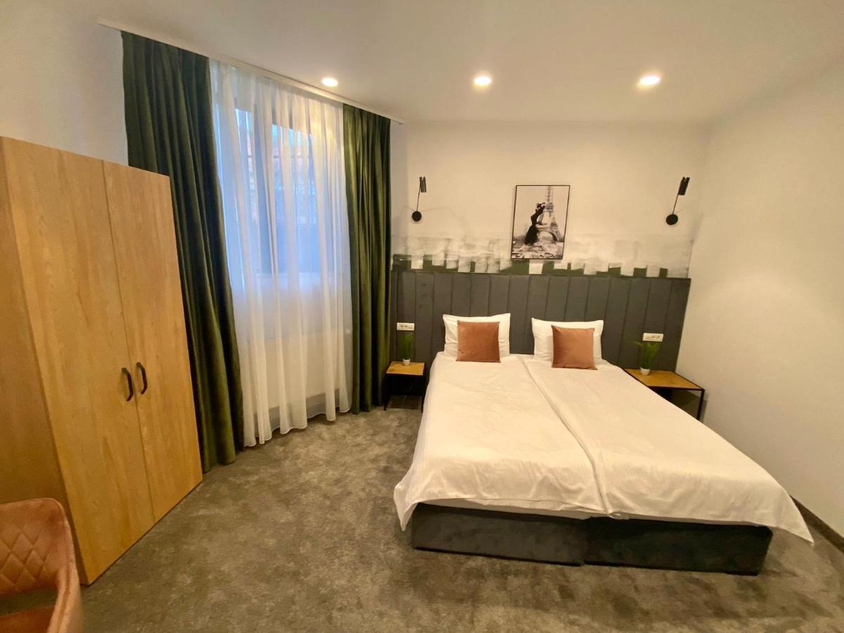 Victoria Rooms Oradea Dış mekan fotoğraf