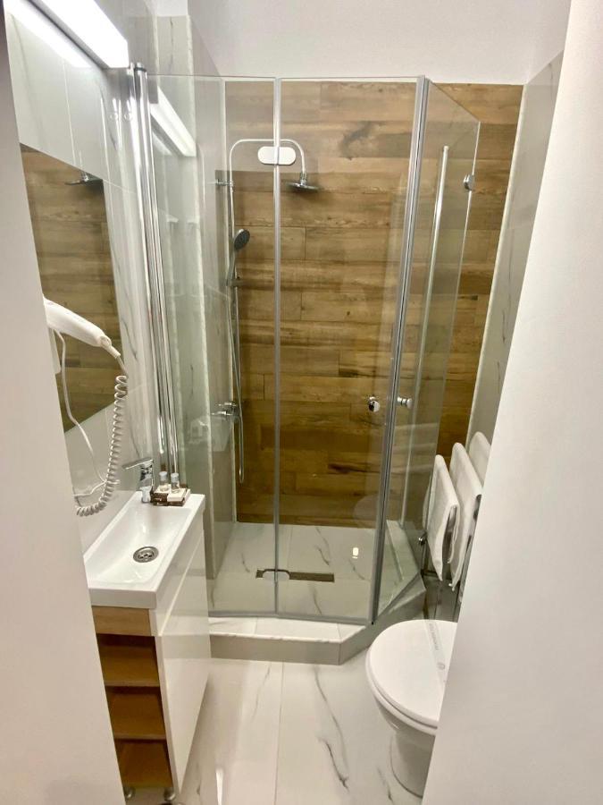 Victoria Rooms Oradea Dış mekan fotoğraf